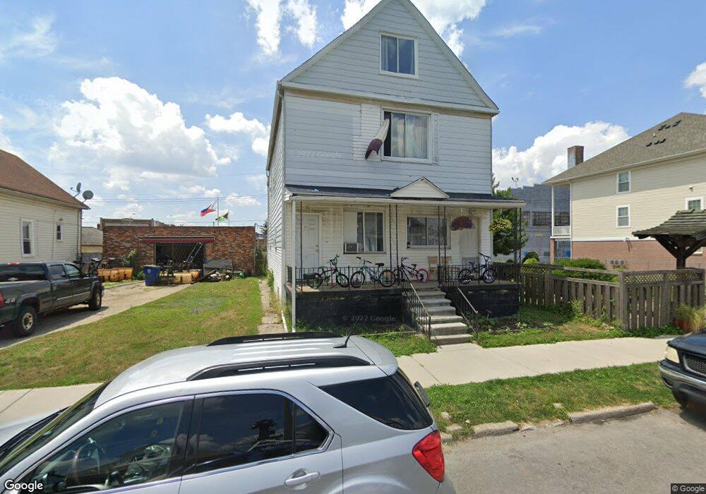 11441 Mitchell St, HamtraMcK, MI 48212 - photo 1