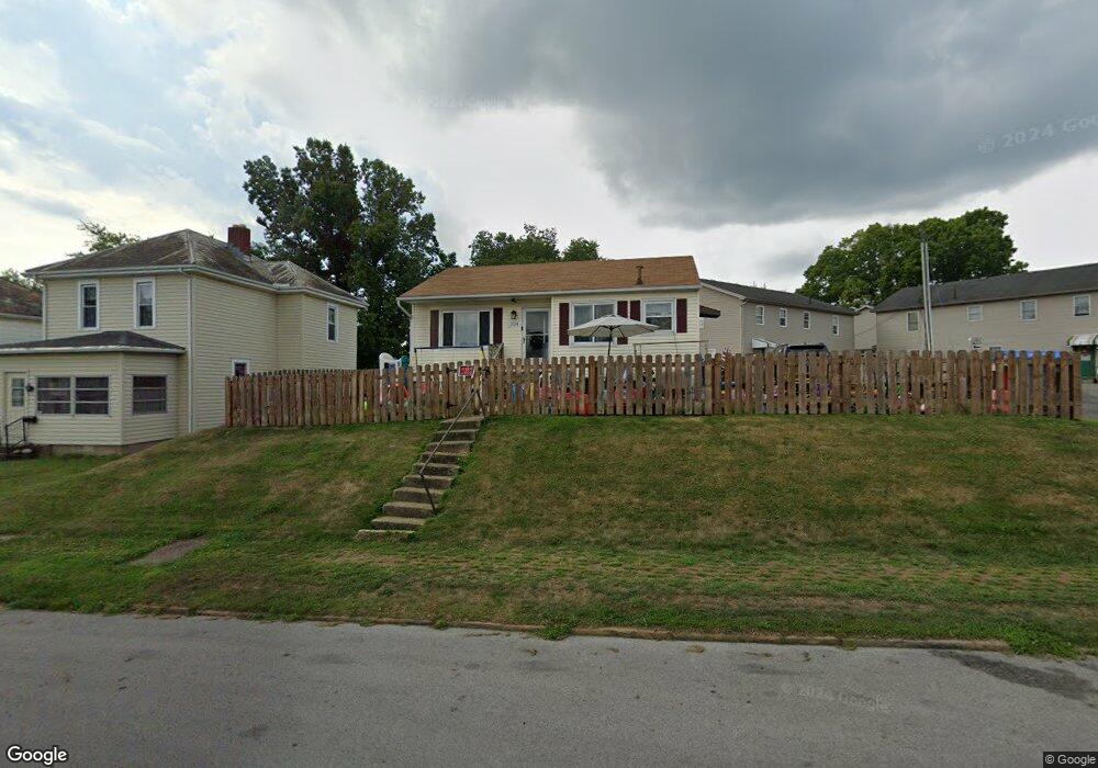 524 E Chestnut St, Lancaster, OH 43130 - photo 1