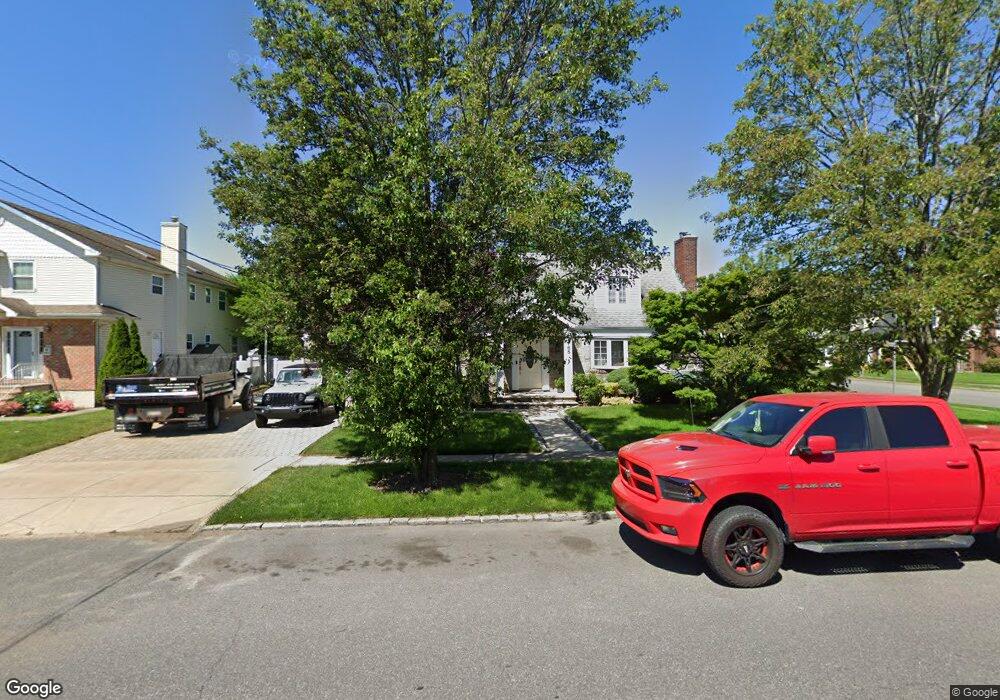 165 Mayfair Ave, West Hempstead, NY 11552 - photo 1