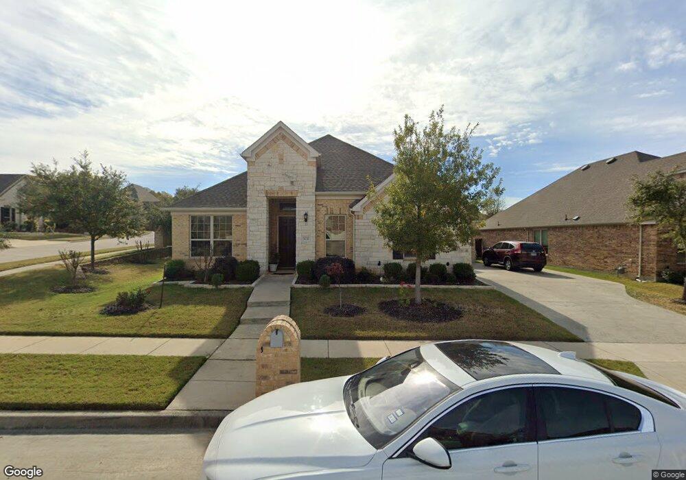 8124 Wildwood Ct, North Richland Hills, TX 76182 - photo 1