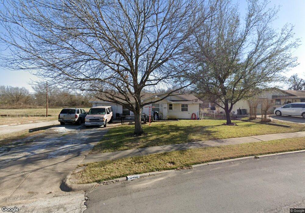 2400 Avis St, Mesquite, TX 75149 - photo 1