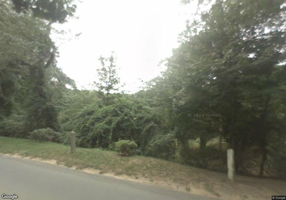 253 W Spring St, Vineyard Haven, MA 02568 - photo 1