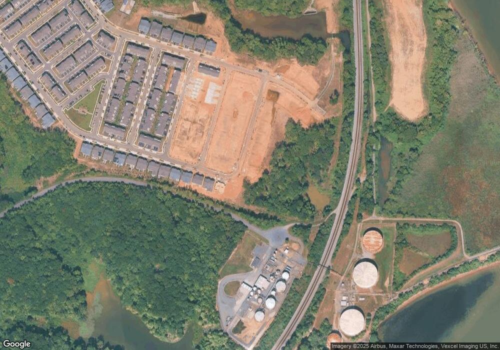 18300 Moss Garden Rd, Dumfries, VA 22026 - photo 1