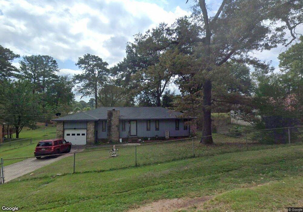 1208 Hillcrest Dr, Weaver, AL 36277 - photo 1