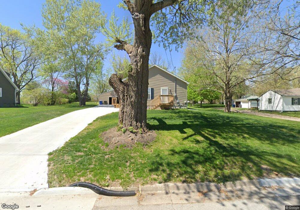 4110 E 27th St, Des Moines, IA 50317 - photo 1