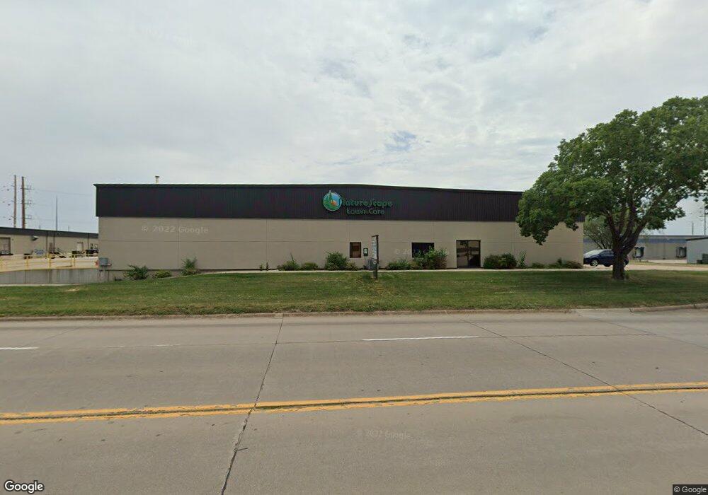 915 33rd Ave SW, Cedar Rapids, IA 52404 - photo 1