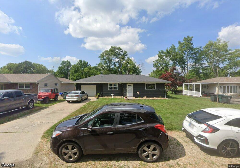 1108 E 32nd St, Muncie, IN 47302 - photo 1