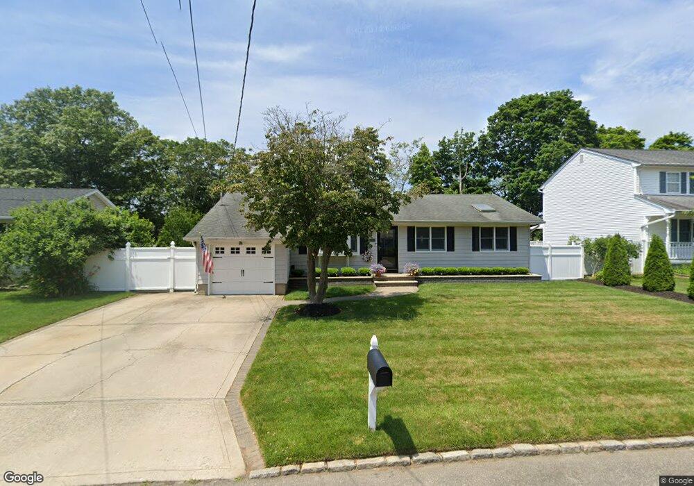 964 Chester Rd, Sayville, NY 11782 - photo 1