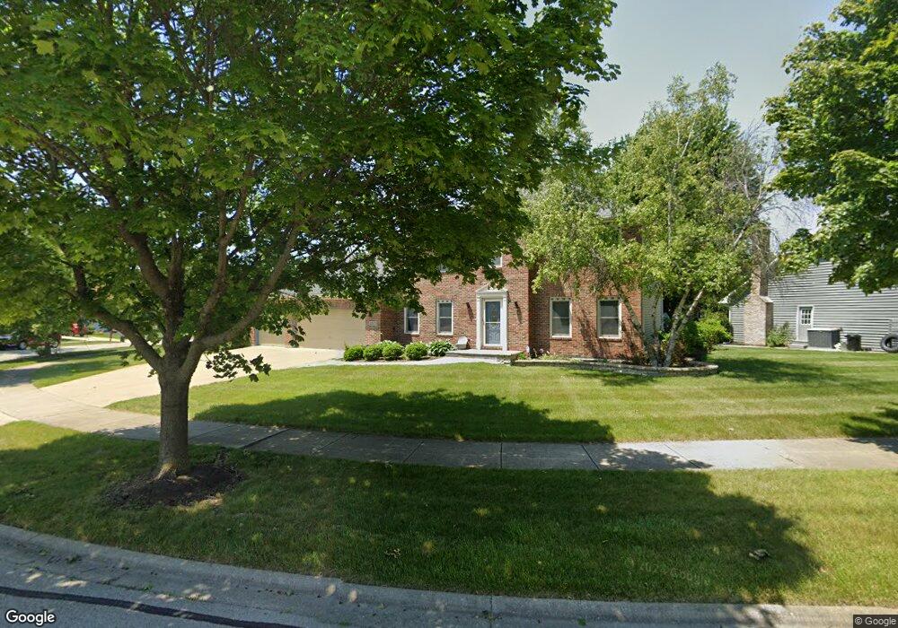 1636 Canyon Run Rd, Naperville, IL 60565 - photo 1