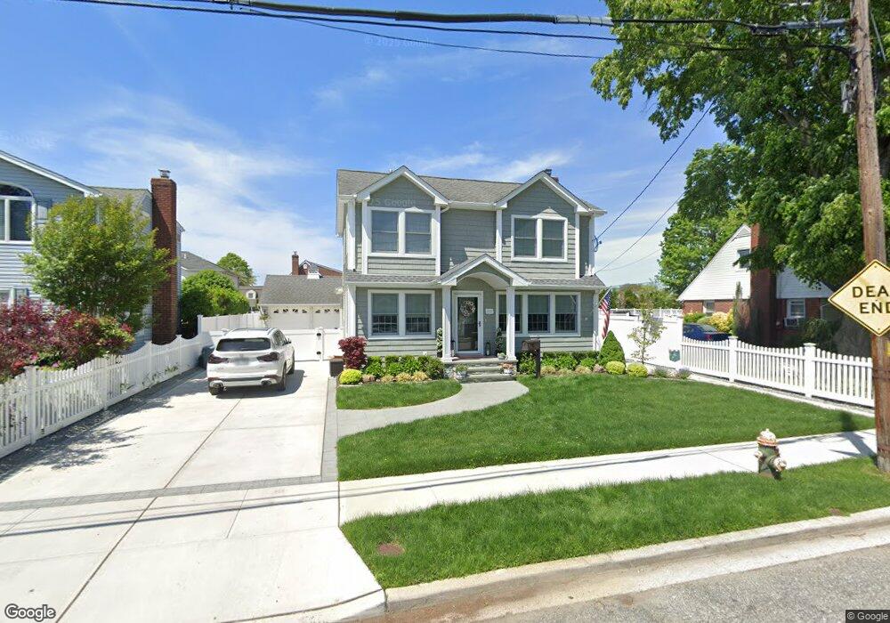 138 Kruze St, Franklin Square, NY 11010 - photo 1