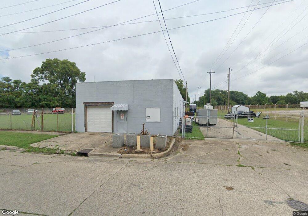 1462 Ash St, Terre Haute, IN 47804 - photo 1