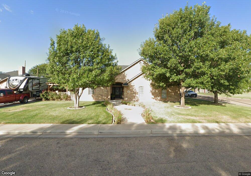 800 Melinda Ln, Dumas, TX 79029 - photo 1