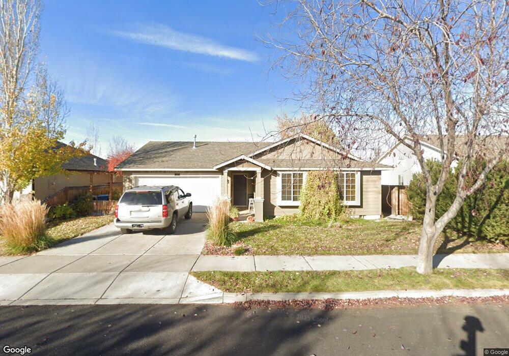 197 SW 32nd St, Redmond, OR 97756 - photo 1