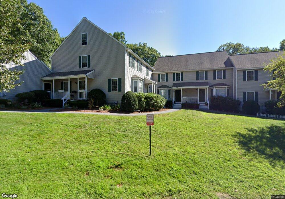 8 Carriage Ln, Shirley, MA 01464 - photo 1