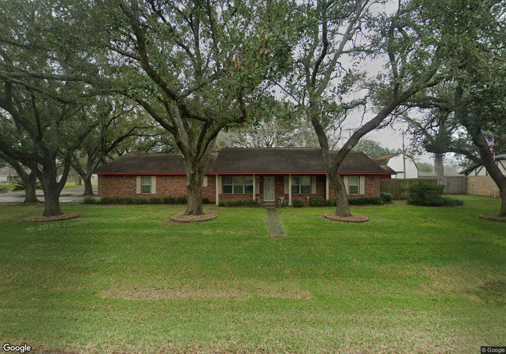 47 E County Road 136, Alvin, TX 77511 - photo 1