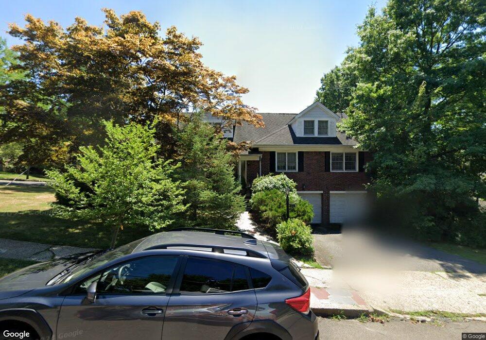 32 E Cheshire Place, Staten Island, NY 10301 - photo 1