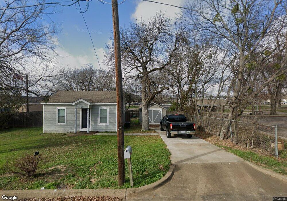 113 N Weilland St, Weatherford, TX 76086 - photo 1