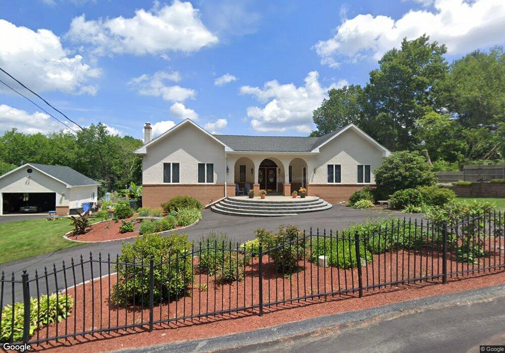 57 Beach Rd, Cumberland, RI 02864 - photo 1