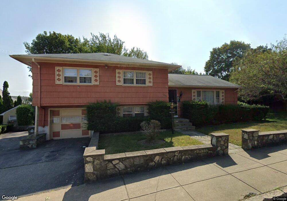 1295 Locust St, Fall River, MA 02723 - photo 1