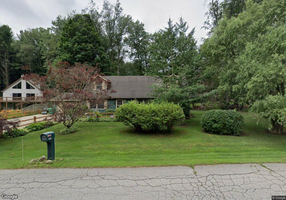 1078 E Blueridge Dr, La Porte, IN 46350 - photo 1