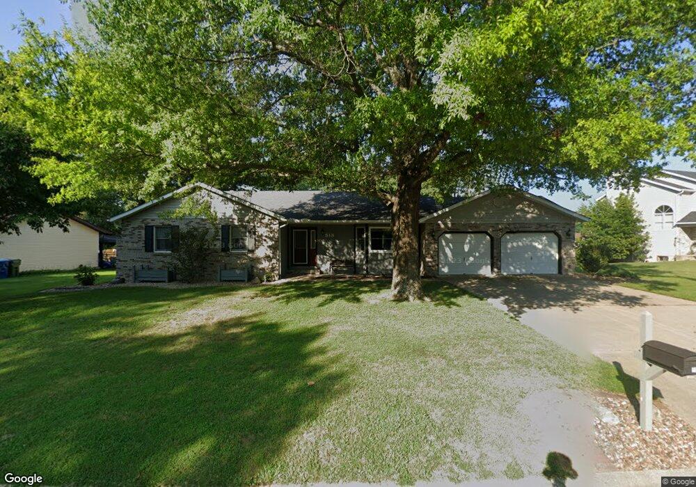 513 Birch Ln, Maryville, IL 62062 - photo 1