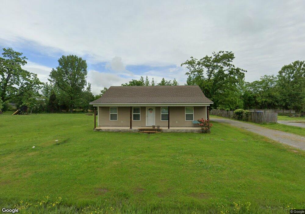 240 Lois Ln, Paragould, AR 72450 - photo 1