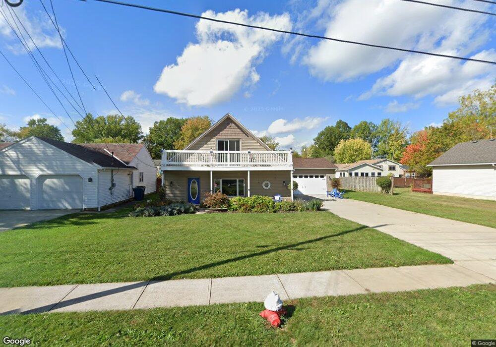 742 Grantwood Ave, Sheffield Lake, OH 44054 - photo 1