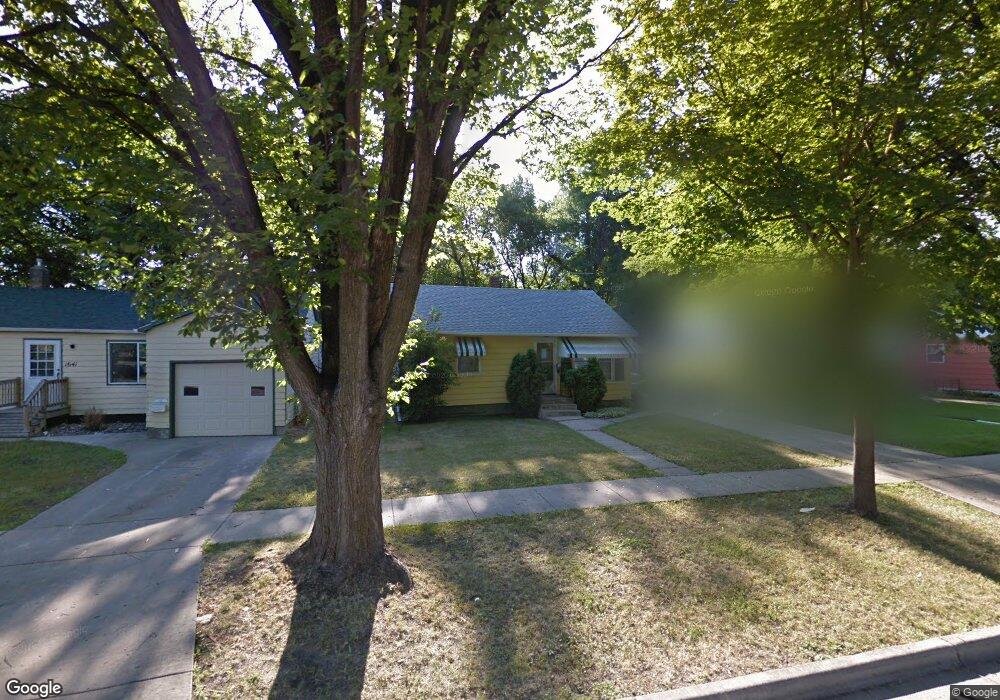 1637 12th St N, Fargo, ND 58102 - photo 1