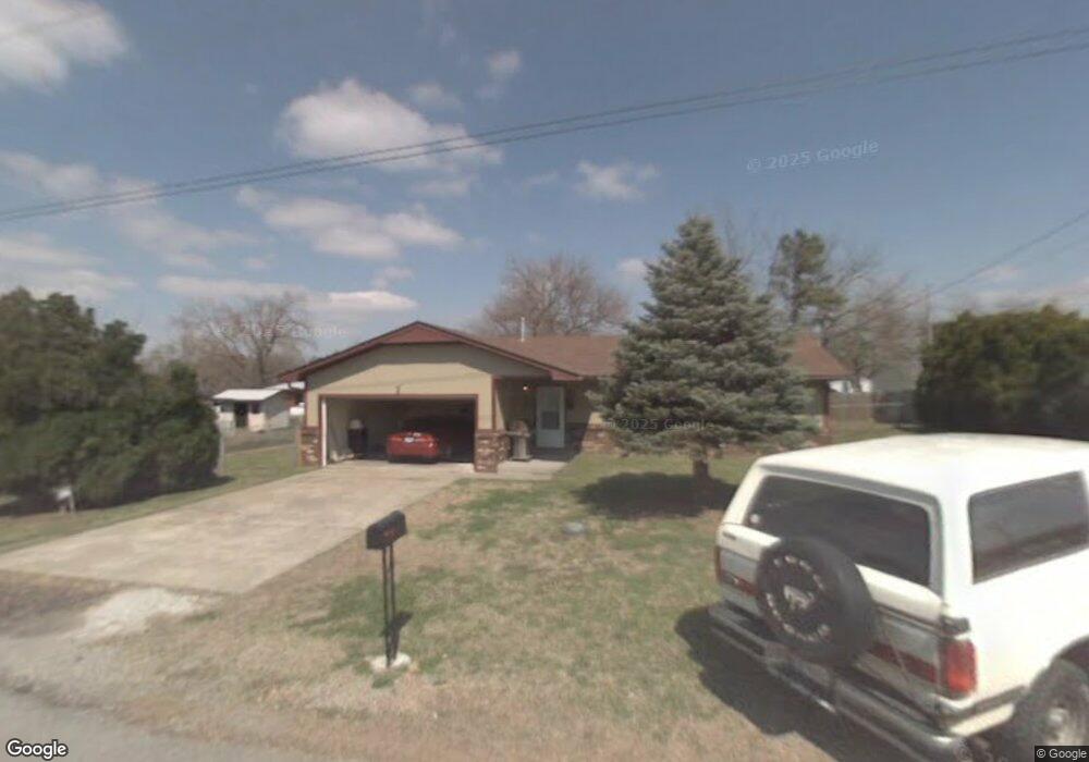 603 Radcliff Ave, Locust Grove, OK 74352 - photo 1