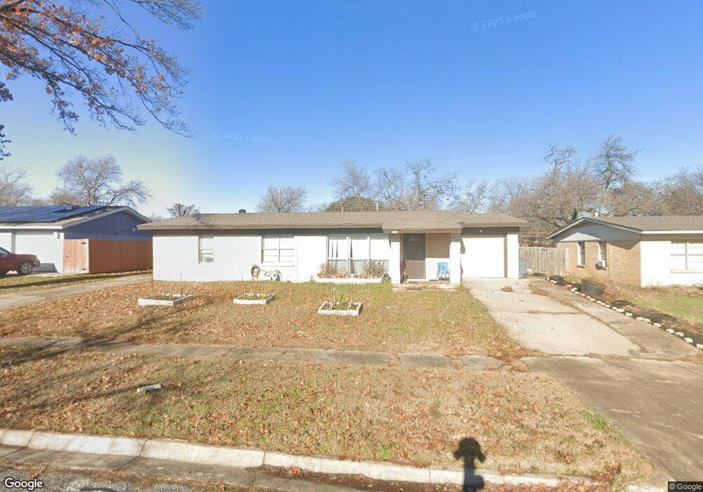 7925 Lazy Lane Rd, North Richland Hills, TX 76180 - photo 1