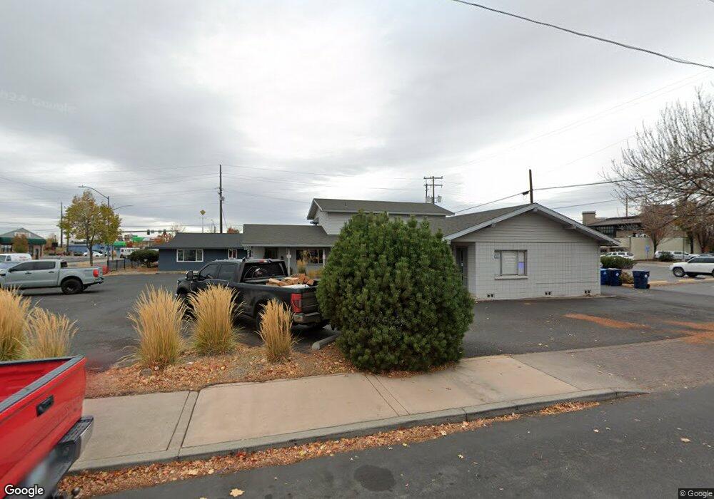 615 SW 5th St, Redmond, OR 97756 - photo 1