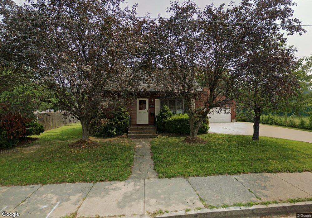 599 Meadow St, Chicopee, MA 01013 - photo 1