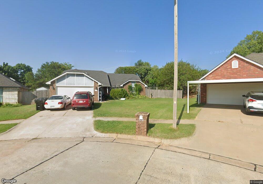 1300 SE 2nd St, Moore, OK 73160 - photo 1