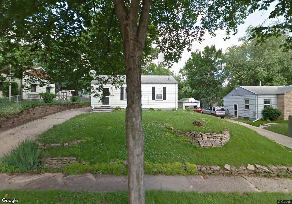 1263 E 33rd Ct, Des Moines, IA 50317 - photo 1