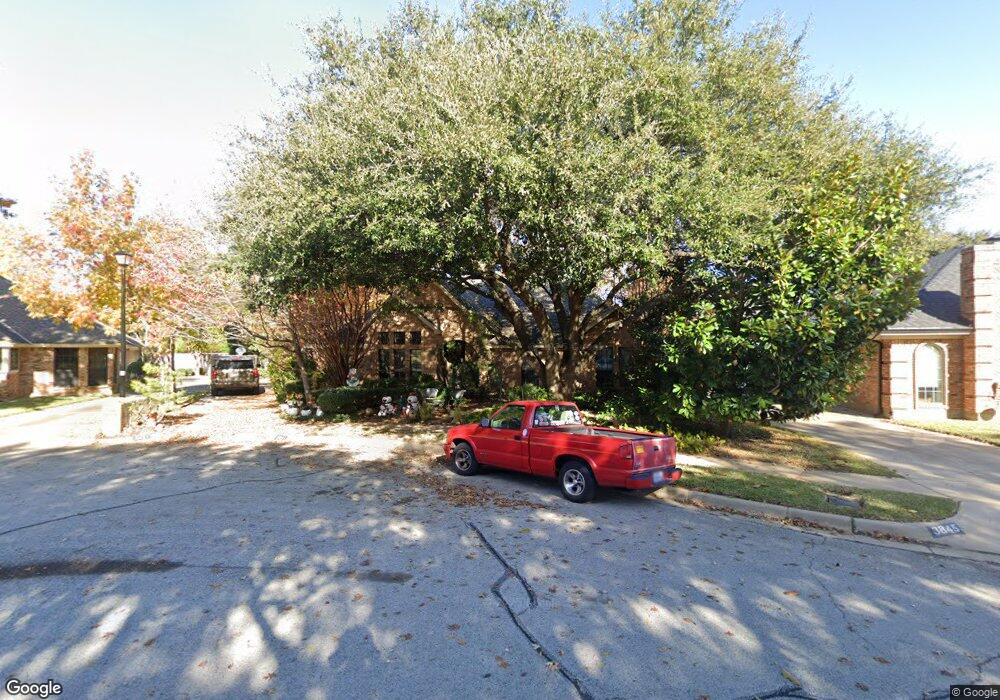 3841 Edgewater Dr, Bedford, TX 76021 - photo 1