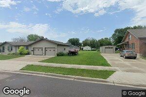 214 W Van Dusen St, Springfield, MN 56087