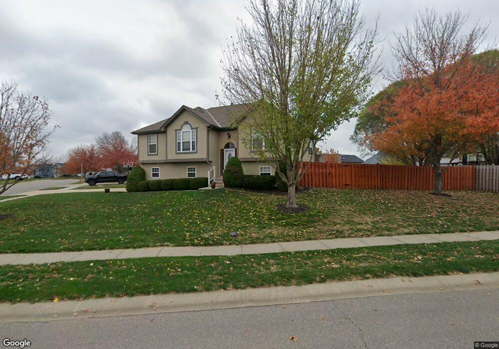 23727 W 58th St, Shawnee, KS 66226 - photo 1