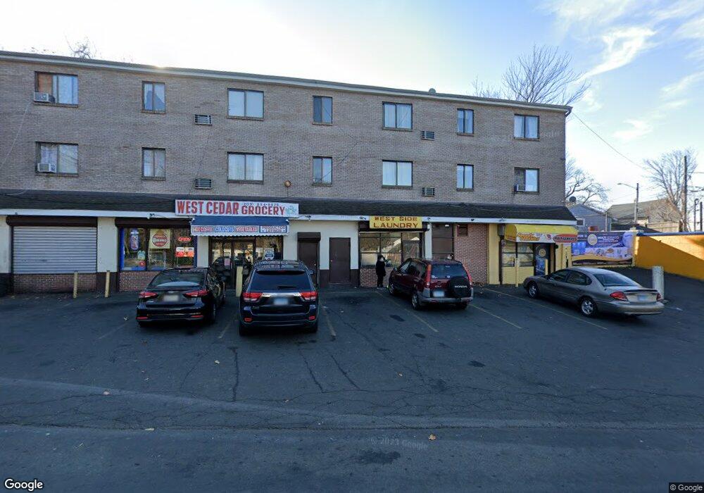 155 W Cedar St, Norwalk, CT 06854 - photo 1