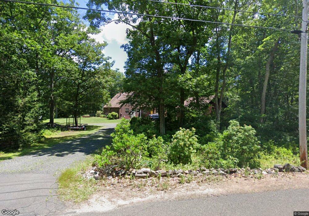 606 Wiese Albert Rd, Higganum, CT 06441 - photo 1