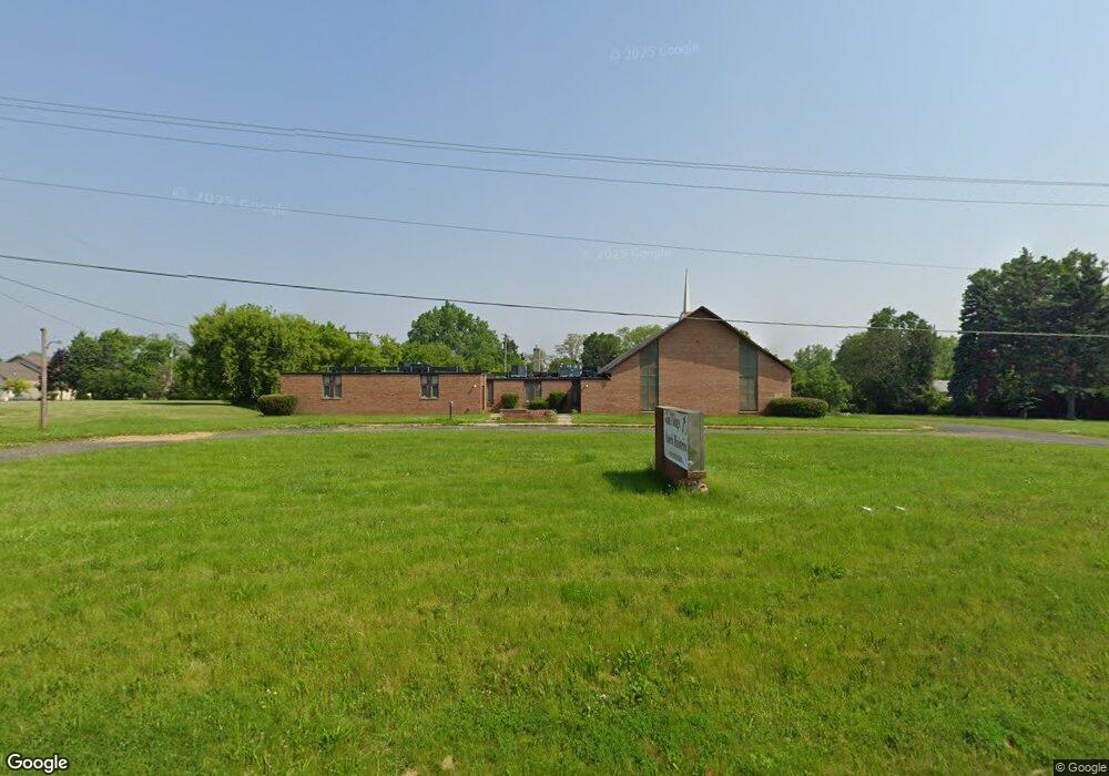 2266 Coldwater Rd, Flint, MI 48505 - photo 1