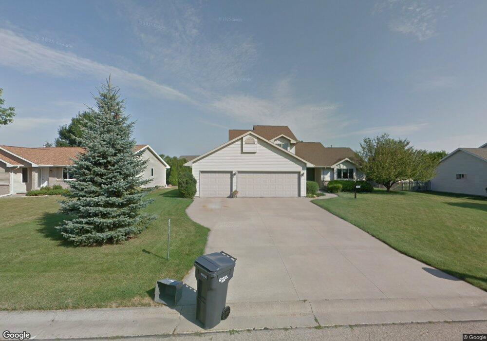 W5930 Daisy Ct, Appleton, WI 54915 - photo 1