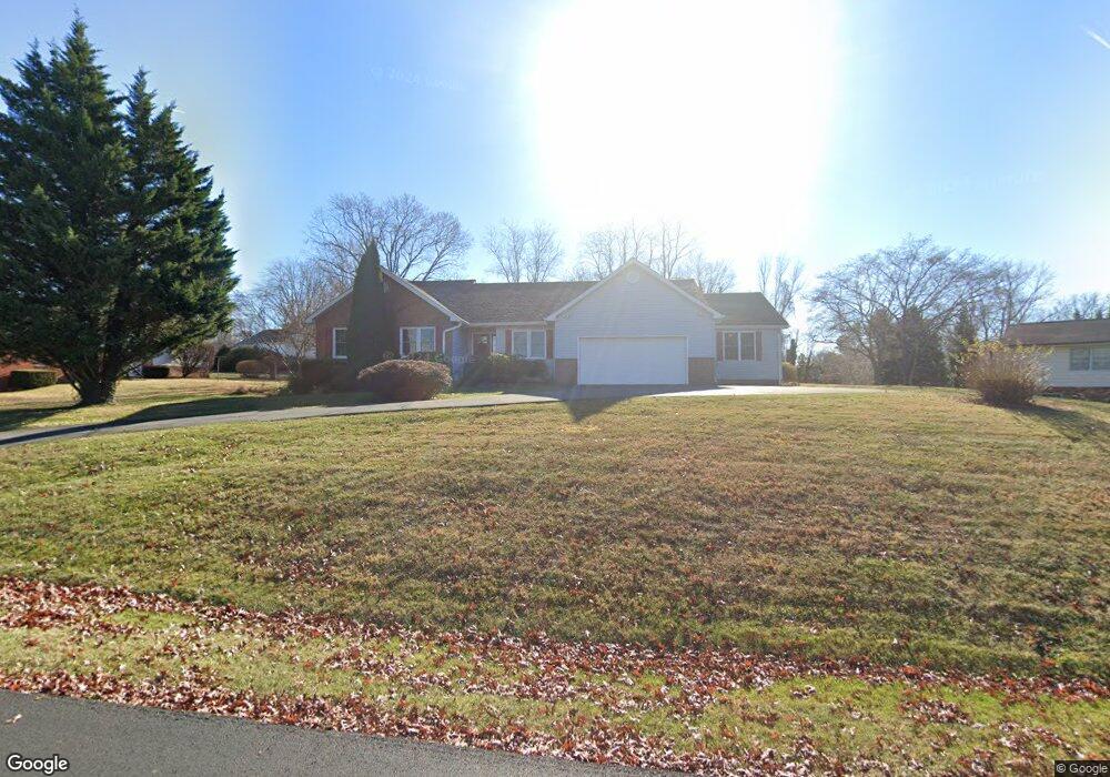 611 Evans Ave, Warrenton, VA 20186 - photo 1