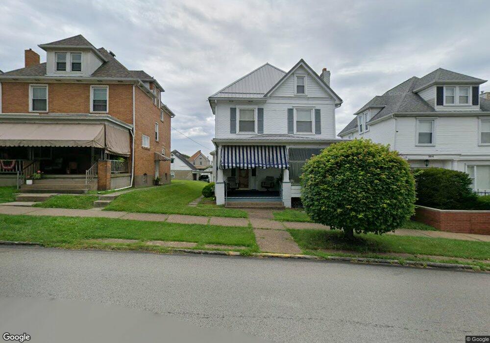 306 Franklin Ave, Vandergrift, PA 15690 - photo 1