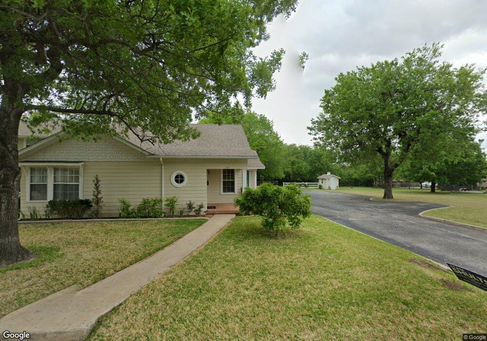 113 S Cowan St, Decatur, TX 76234 - photo 1