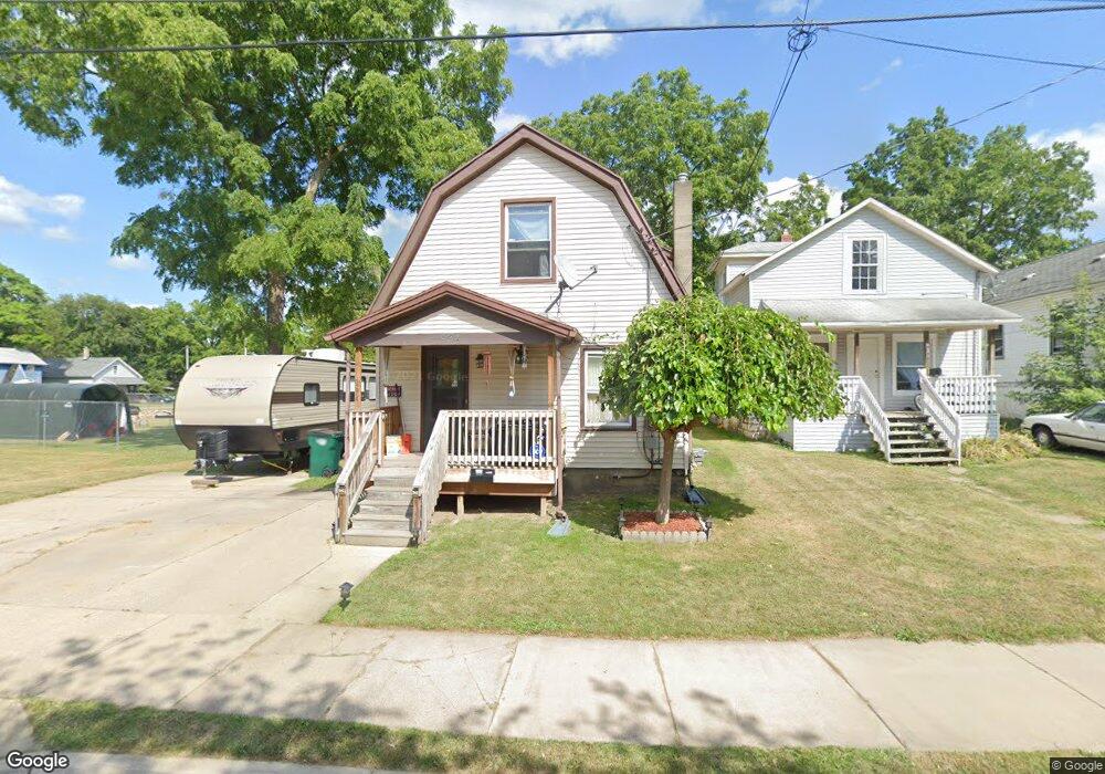 934 N Sycamore St, Lansing, MI 48906 - photo 1