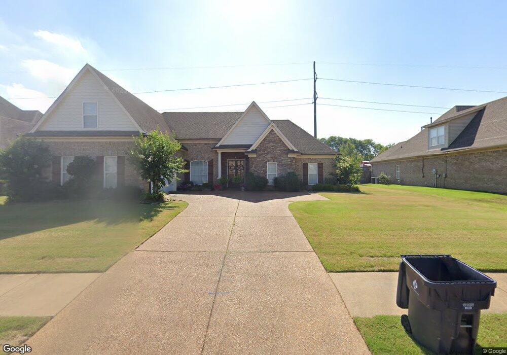 1427 Notting Hill W, Hernando, MS 38632 - photo 1