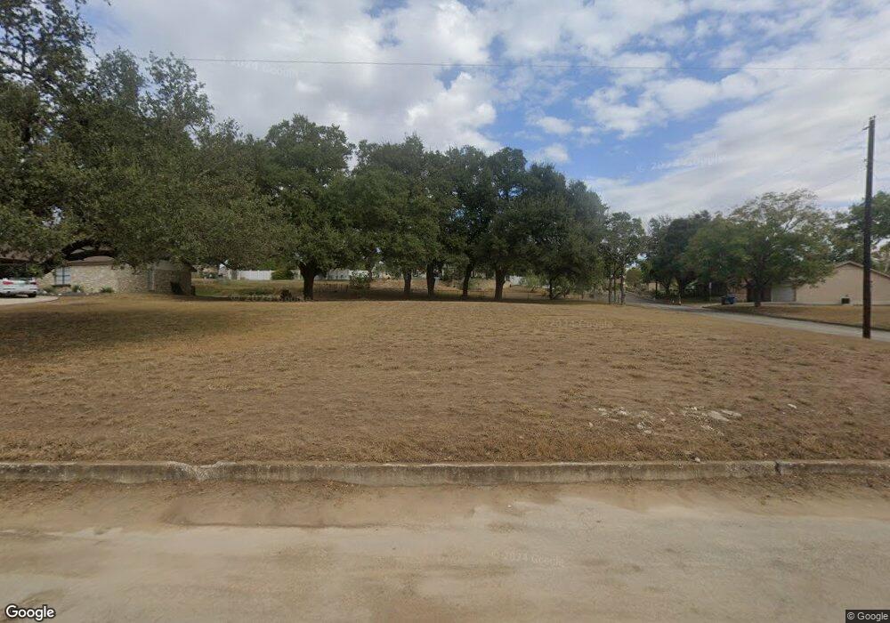 626 Crest Ln, New Braunfels, TX 78130 - photo 1
