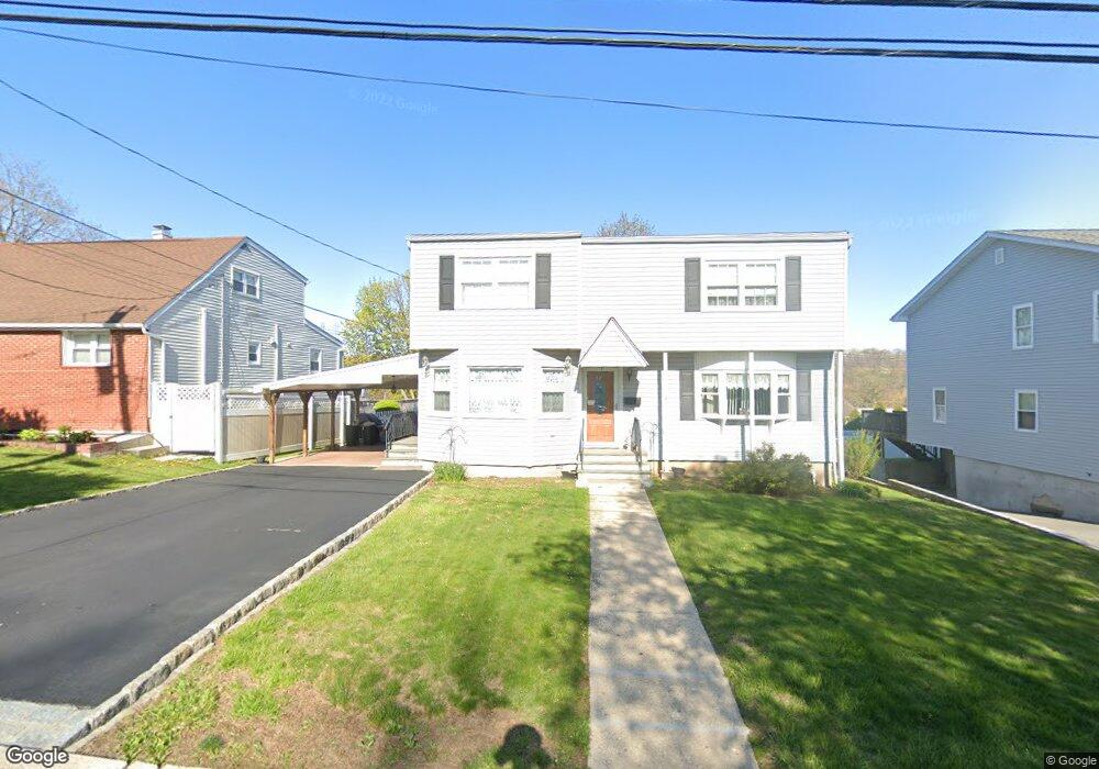 53 Heathcote Rd, Yonkers, NY 10710 - photo 1