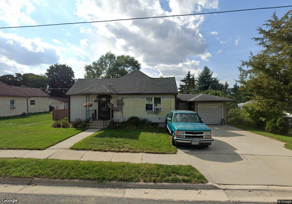 303 2nd St, Brooklyn, WI 53521 - photo 1