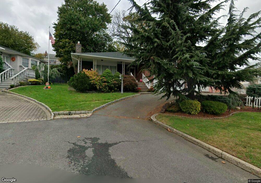 16 Regina Ct, Lyndhurst, NJ 07071 - photo 1